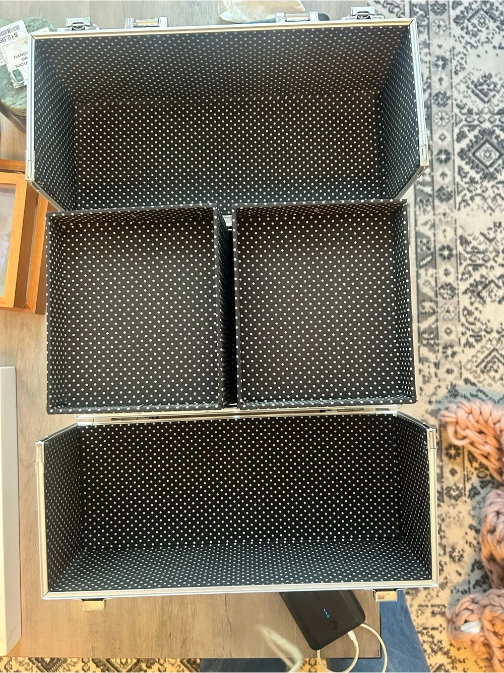 Frenessa NEW Professional Black Portable Makeup Case